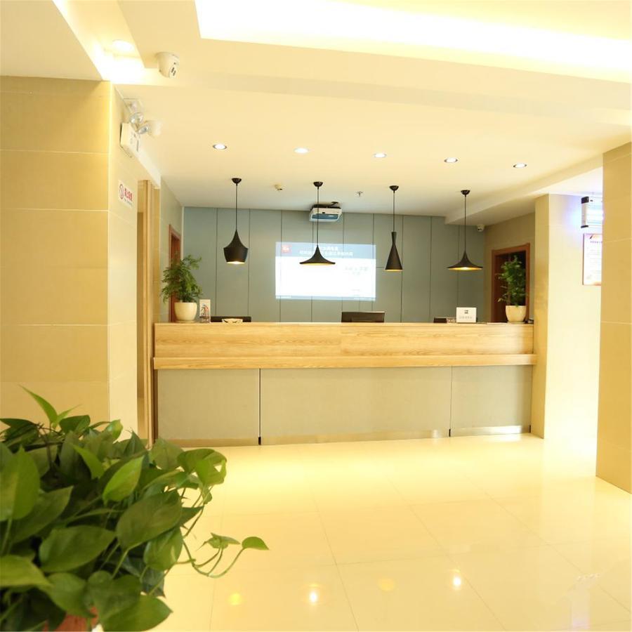 宜必思锦州云飞街酒店 外观 照片